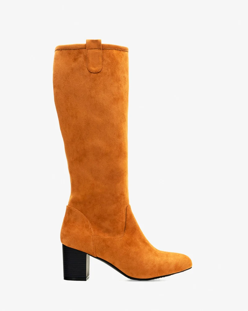Bota alta en simil ante camel